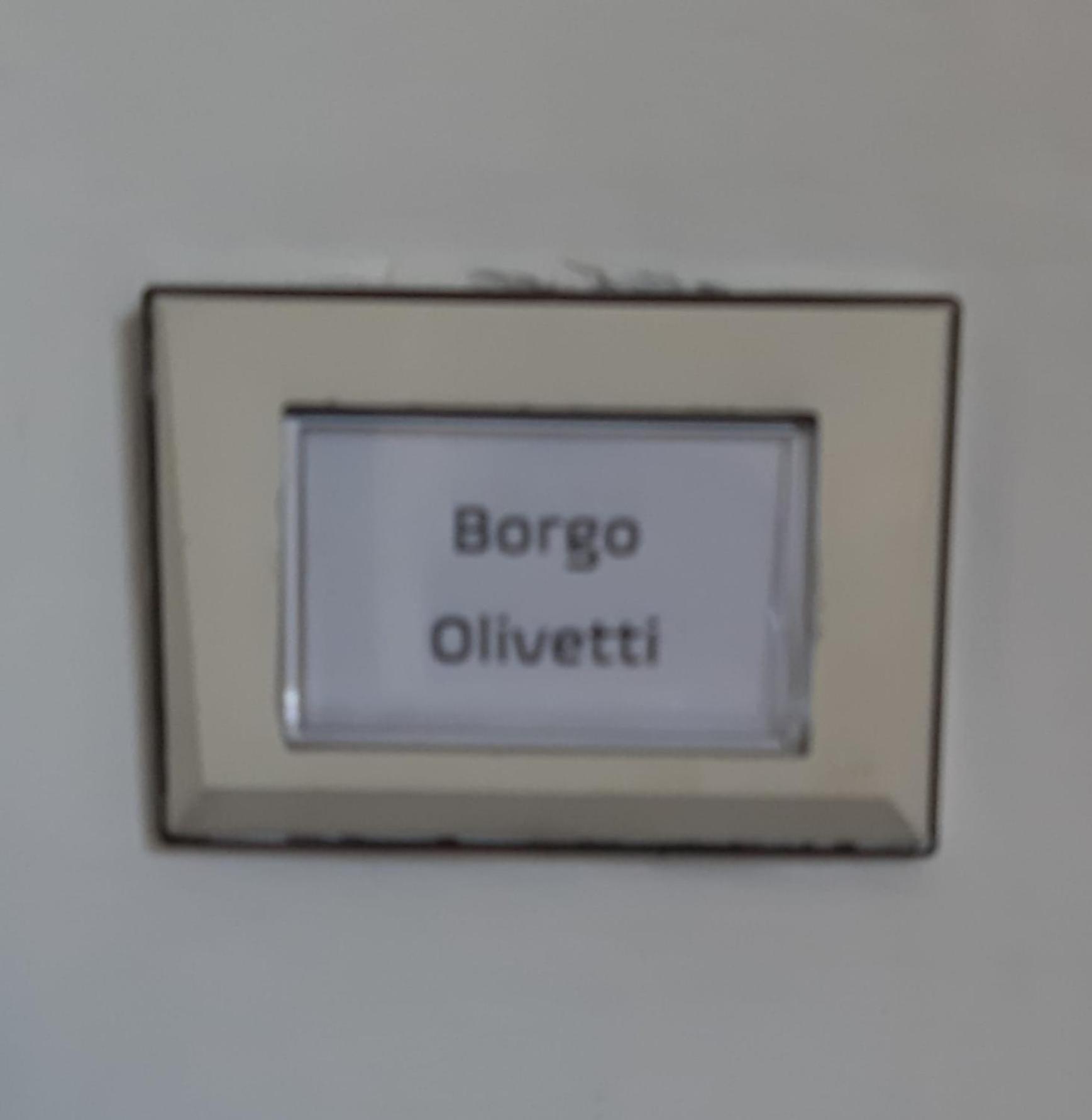 Apartment "Borgo Olivetti" 伊夫雷亚 外观 照片